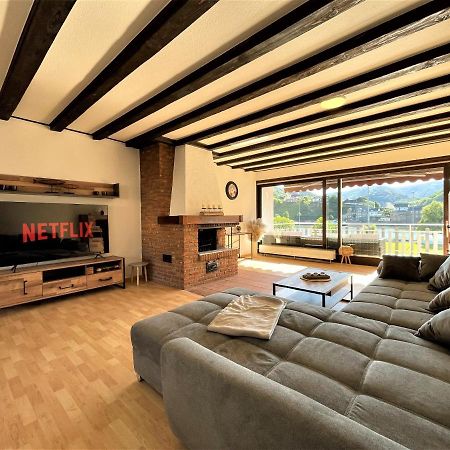 ブライTraumaussicht Kamin Balkon Burgblick 65 Zoll Tv Netflix Sky Joyn Lindenplatzアパートメント エクステリア 写真