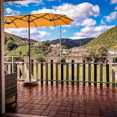 ブライTraumaussicht Kamin Balkon Burgblick 65 Zoll Tv Netflix Sky Joyn Lindenplatzアパートメント エクステリア 写真