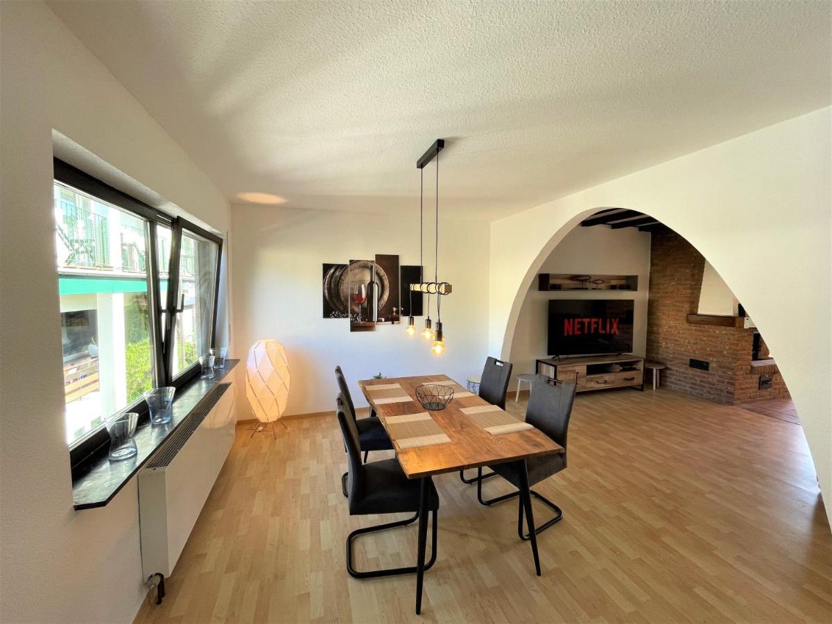 ブライTraumaussicht Kamin Balkon Burgblick 65 Zoll Tv Netflix Sky Joyn Lindenplatzアパートメント エクステリア 写真